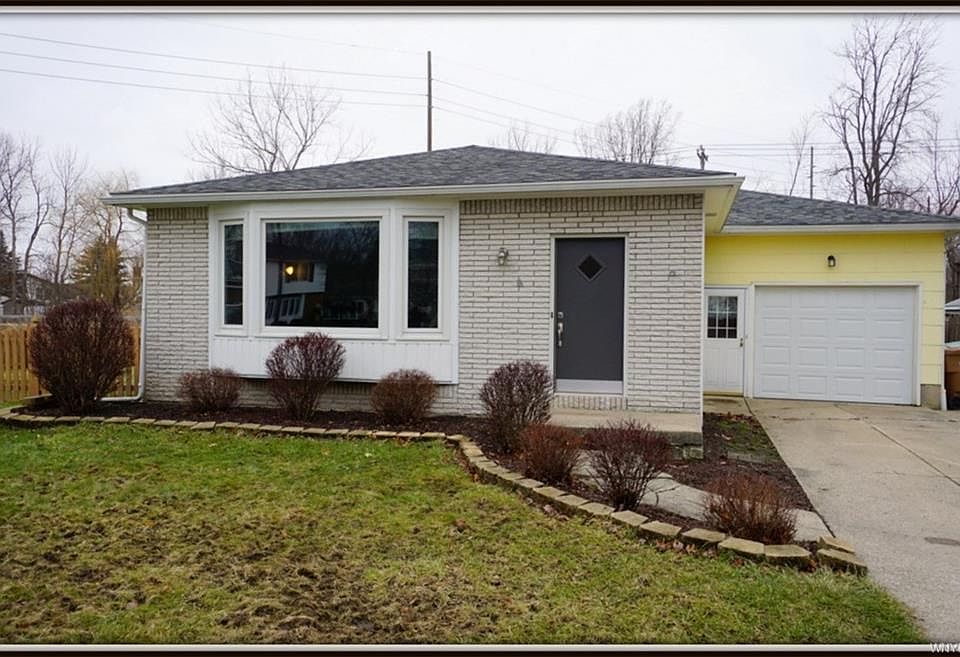 1st image of 51 Wyndmoor Ct