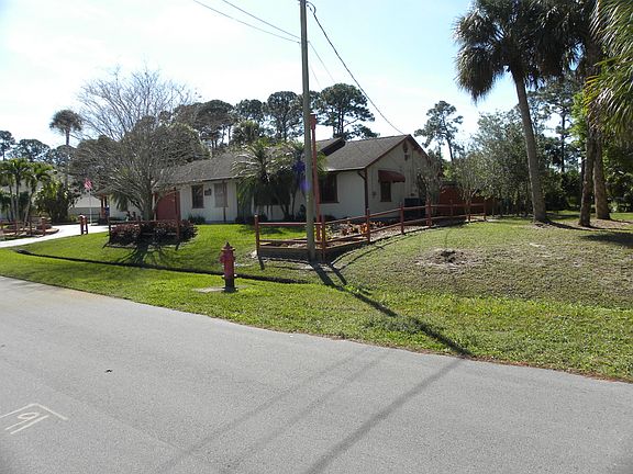 4th image of 1118 SW Babcock Avenue