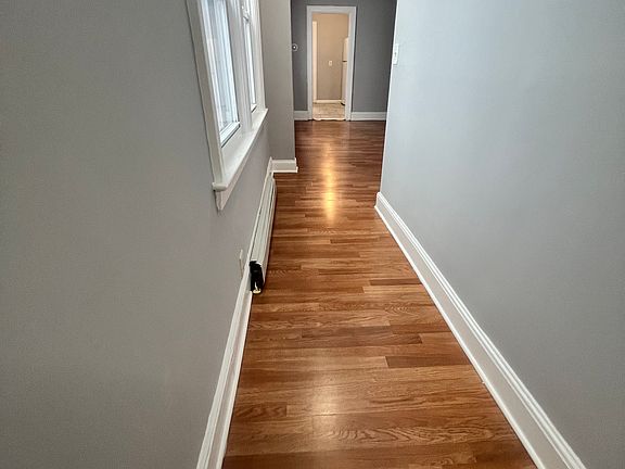 5th image of 171 Isabella Ave #1L