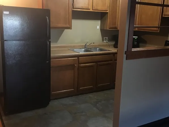 1640 Holdrege St APT 209, Lincoln, NE 68508