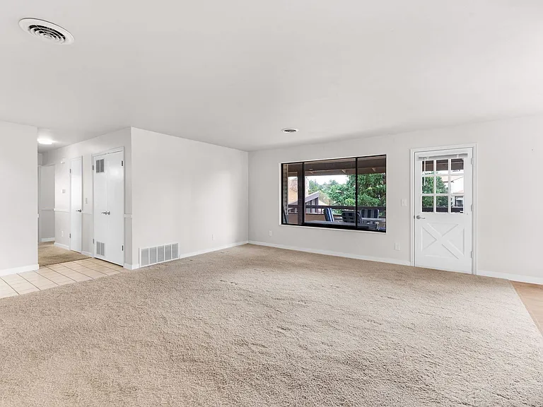 6550 Delmonico Dr #304 — Photo 18