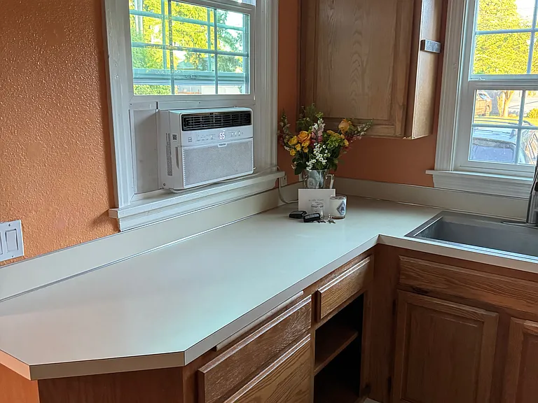 837 G St — Photo 10