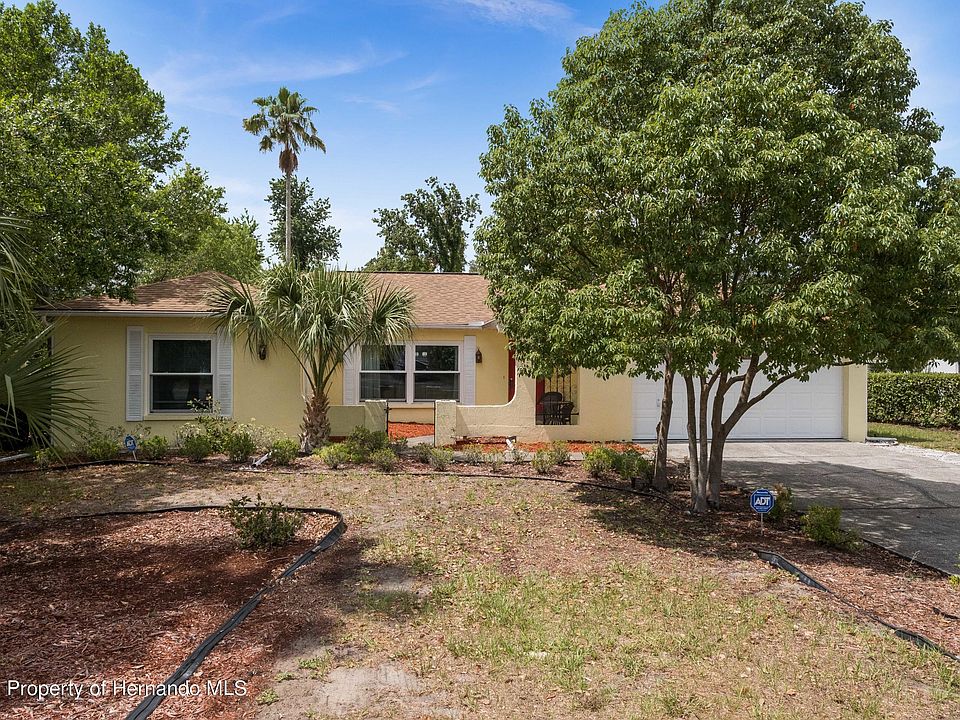 1st image of 8177 Pagoda Dr