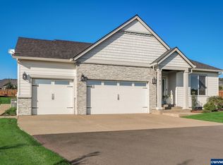 7182 Elmer Ct NE, Silverton, OR