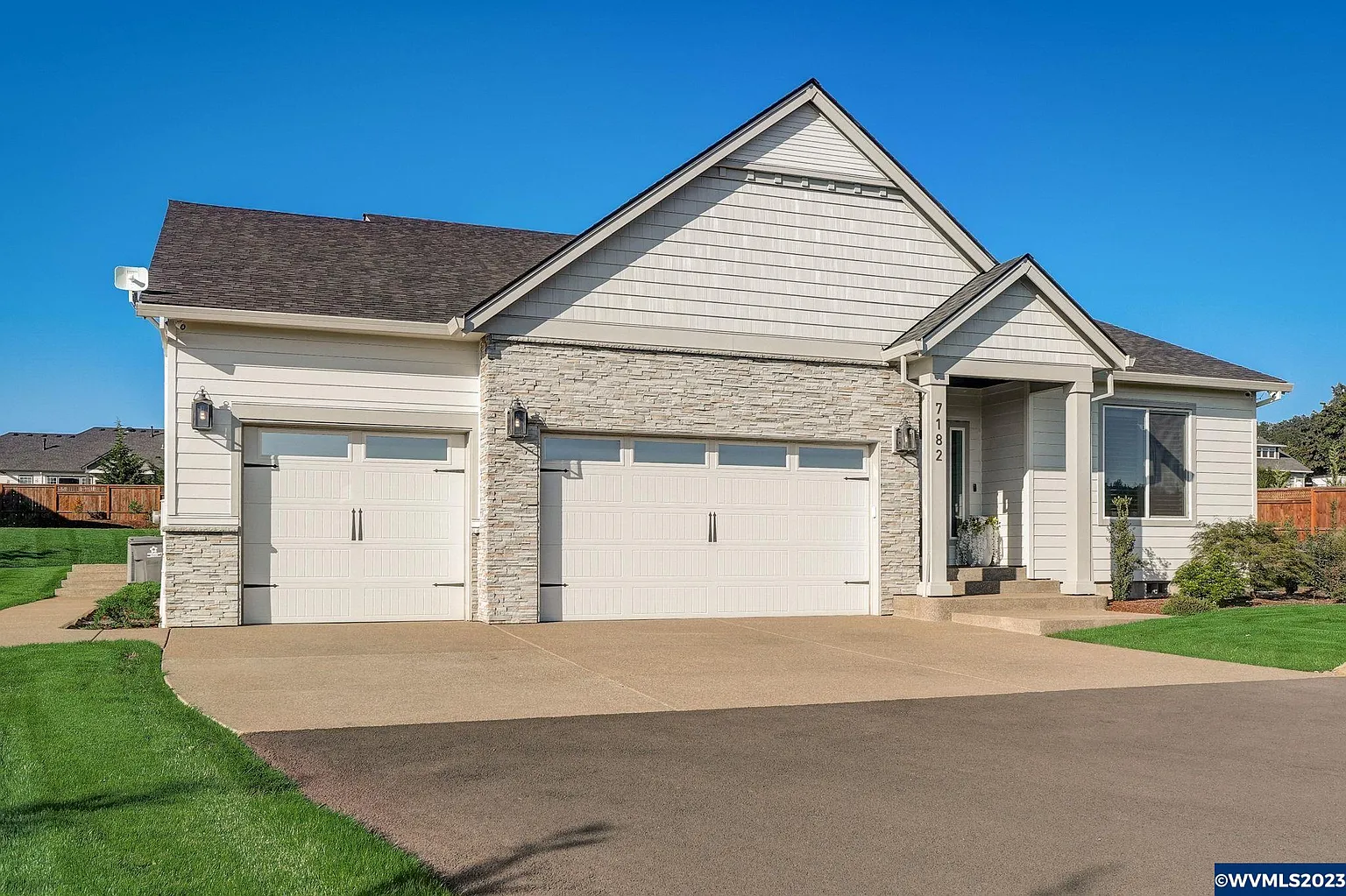 7182 Elmer Ct NE photo 1