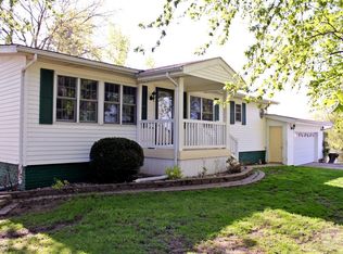 1690 230th St, State Center, IA 50247