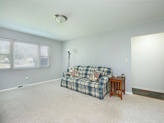 5th image of 6415 Ambleside Dr