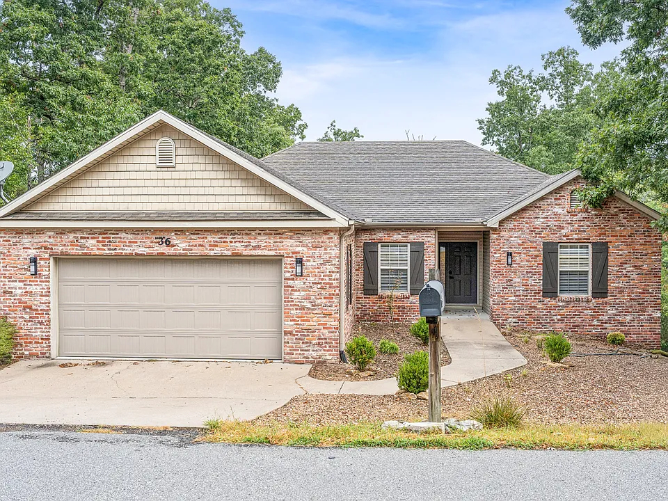 36 Westbury Dr