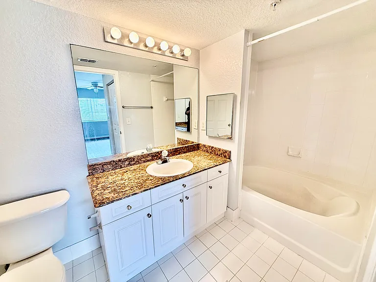 191 SW Palm Dr #108 — Photo 13