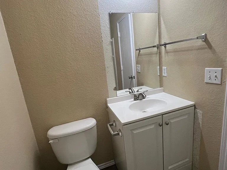 2620 Tilden Dr — Photo 15