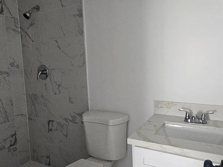 4901 Laurel Canyon Blvd #2 — Photo 8