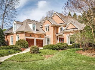 1900 Rosevilla Ln, Greensboro, NC 27455