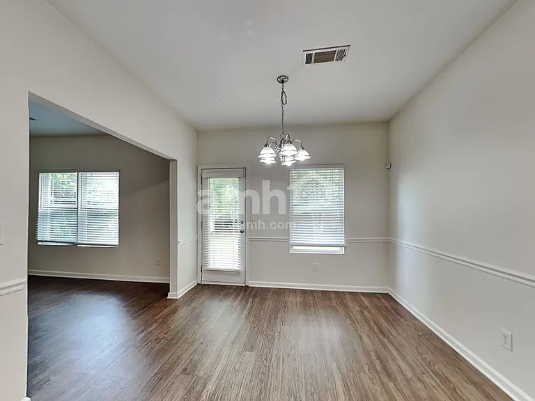 4032 Haworth Pkwy — Photo 4