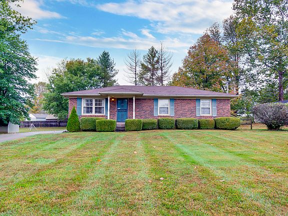 3rd image of 233 Sunview Dr
