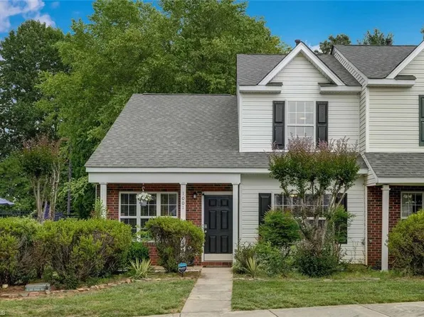 1001 Oak Blossom Way, Whitsett, NC 27377
