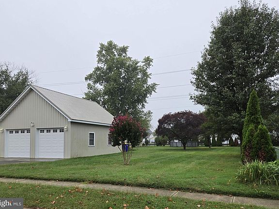 2nd image of LOT Harrington Ave