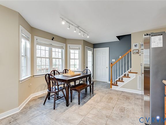 3rd image of 2949 Mount Clair Rd