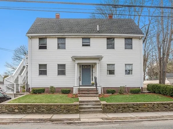 53 John St, Reading, MA 01867