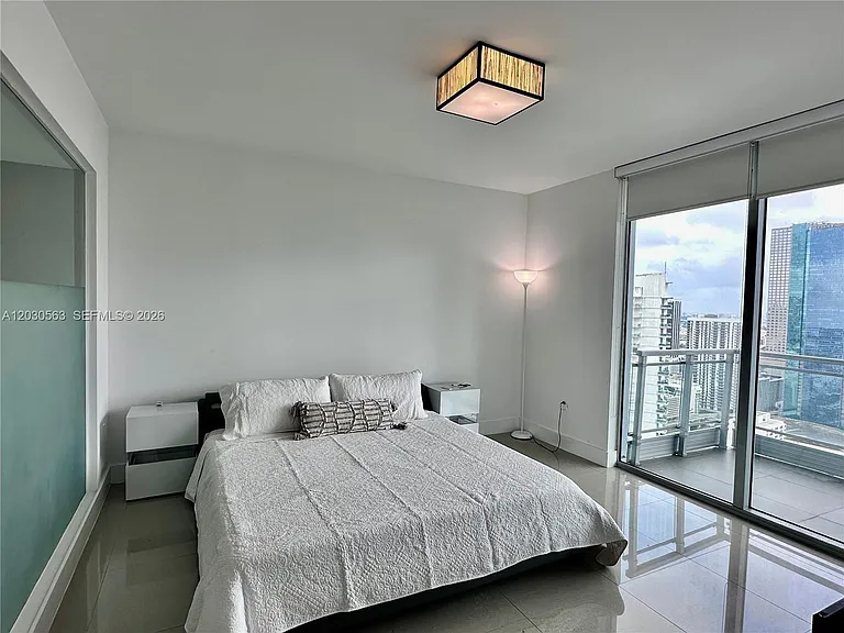 92 SW 3rd St #4111 — Photo 10