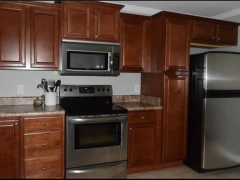 316 Whitehall Rd — Photo 6