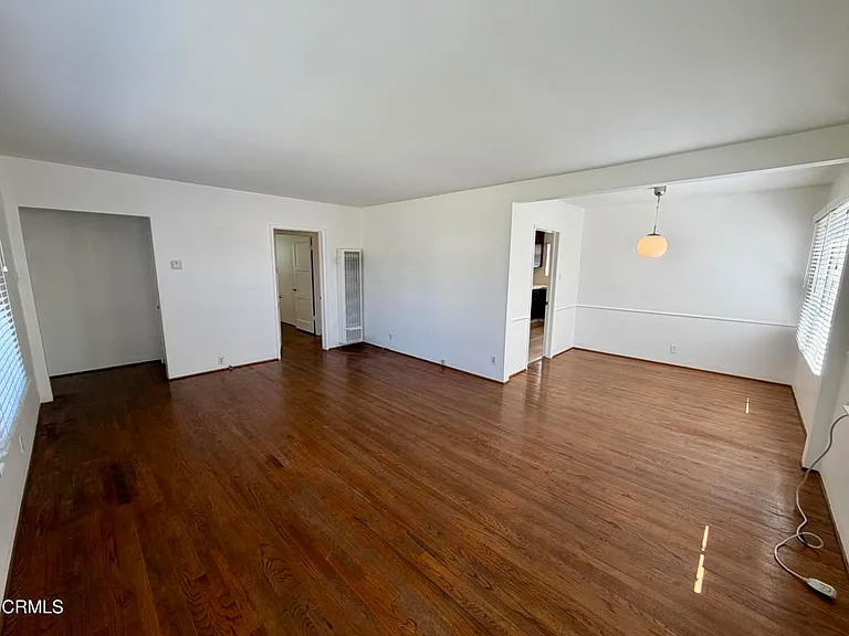 412 N Stoneman Ave — Photo 2