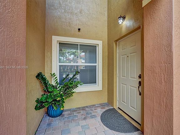 3rd image of 953 SW 143rd Ave