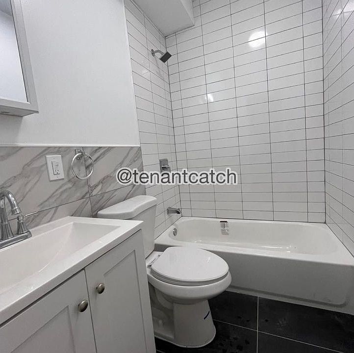 1st image of 307 Avon Ave #2A