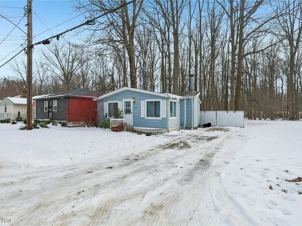 5166 Fairfax Dr, Geneva, OH 44041