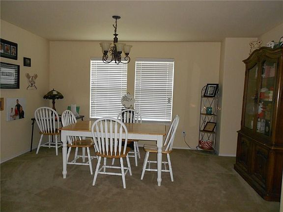 2nd image of 304 Coneflower Dr