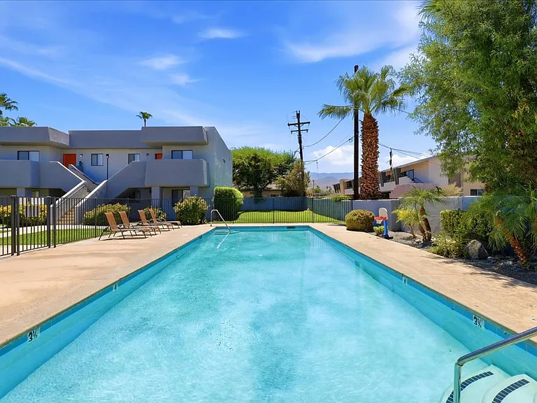 44441 San Rafael Avenue — Photo 29