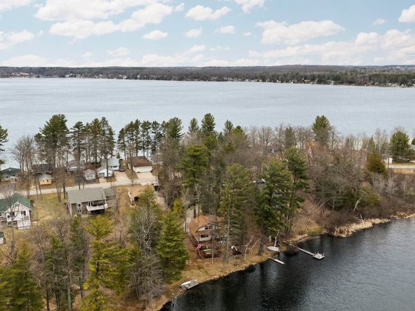 11734 Lake Shore Dr, Fife Lake, MI 49633