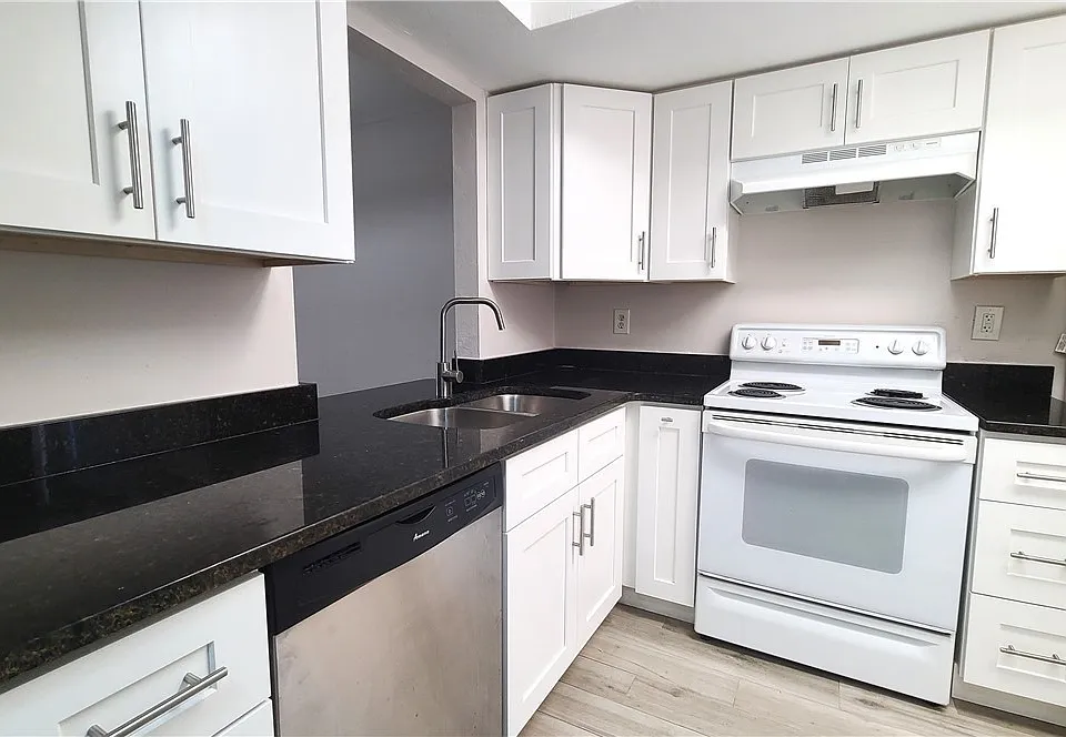930 SW 47th Ter #5
