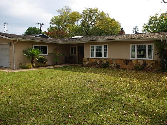 2nd image of 3913 Camellia Ln