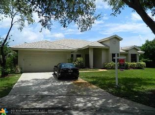 4833 NW 97th Dr, Coral Springs, FL 33076