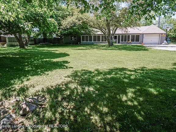 4th image of 617 Winifred Ave