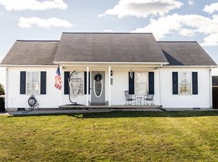 21 Foxhall Ln, Weyers Cave, VA 24486