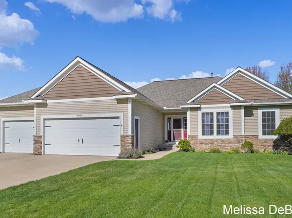 5469 Stevendale Dr, Hudsonville, MI 49426