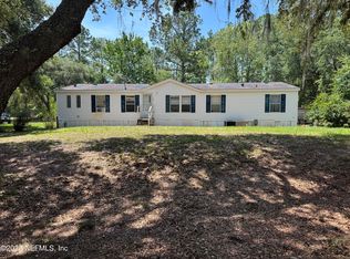 103 Appaloosa Dr, Interlachen, FL 32148