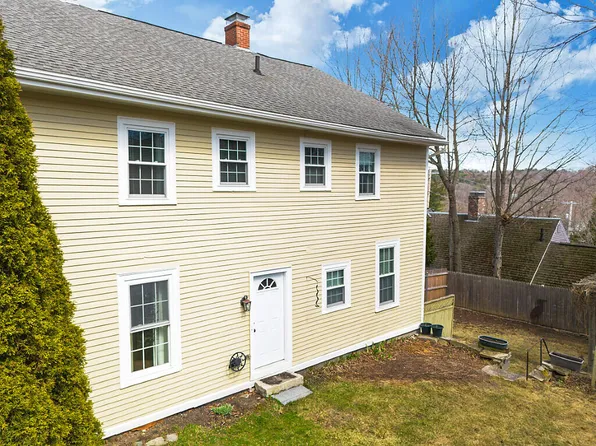 2 Warren Street, Hallowell, ME 04347