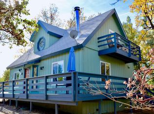39303 Manzanita Dr, Oakhurst, CA 93644