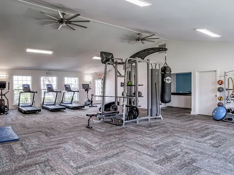 Flagler Pointe Apartments — Photo 41