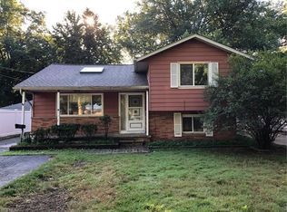 18 Waban Rd, Timberlake, OH 44095