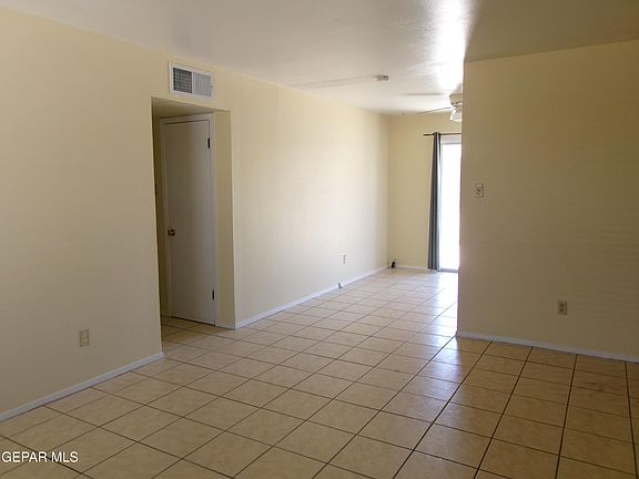 4th image of 10037 Oakwood Dr
