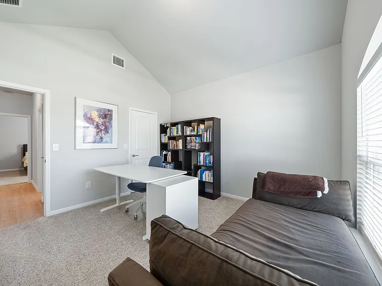 2412 Star Hill Rnch — Photo 3