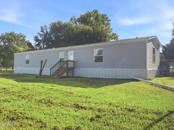 310 S Larriviere Rd, Youngsville, LA 70592