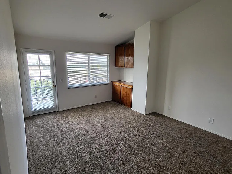 6741 Stanford Way — Photo 13