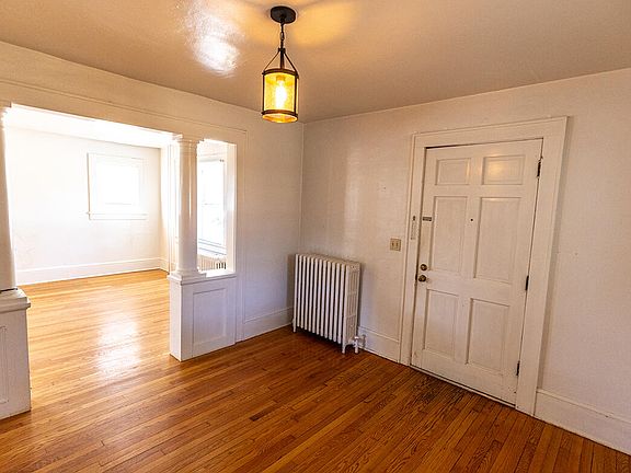 3rd image of 502 N Market St