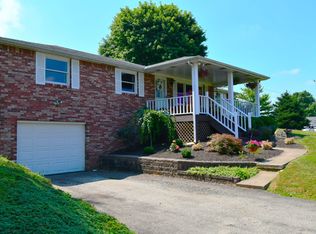 134 Skyview Dr, New Alexandria, PA 15670