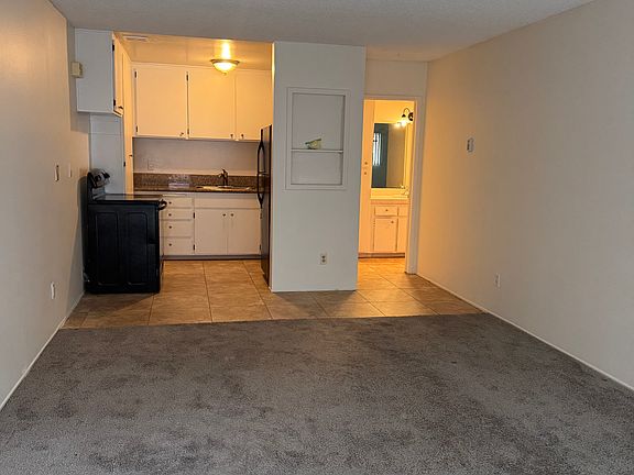 5th image of 3933 Jewell St APT A4