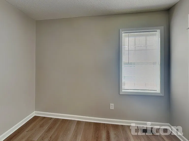 1203 Delham Rd — Photo 10